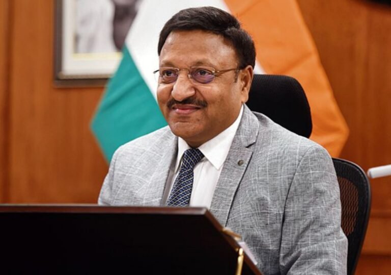 Come out and vote in large numbers: CEC Kumar to Karnataka voters