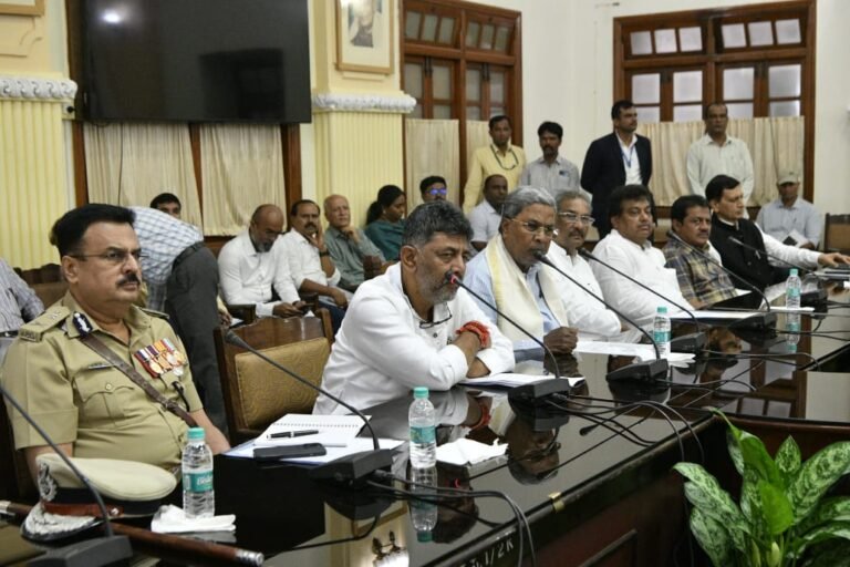 Siddaramaiah asks police to take strict action against inflammatory social media posts