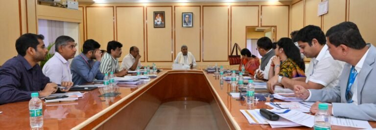 Guarantees implementation: Karnataka CM holds meeting with officials ahead of June 1 Cabinet meet