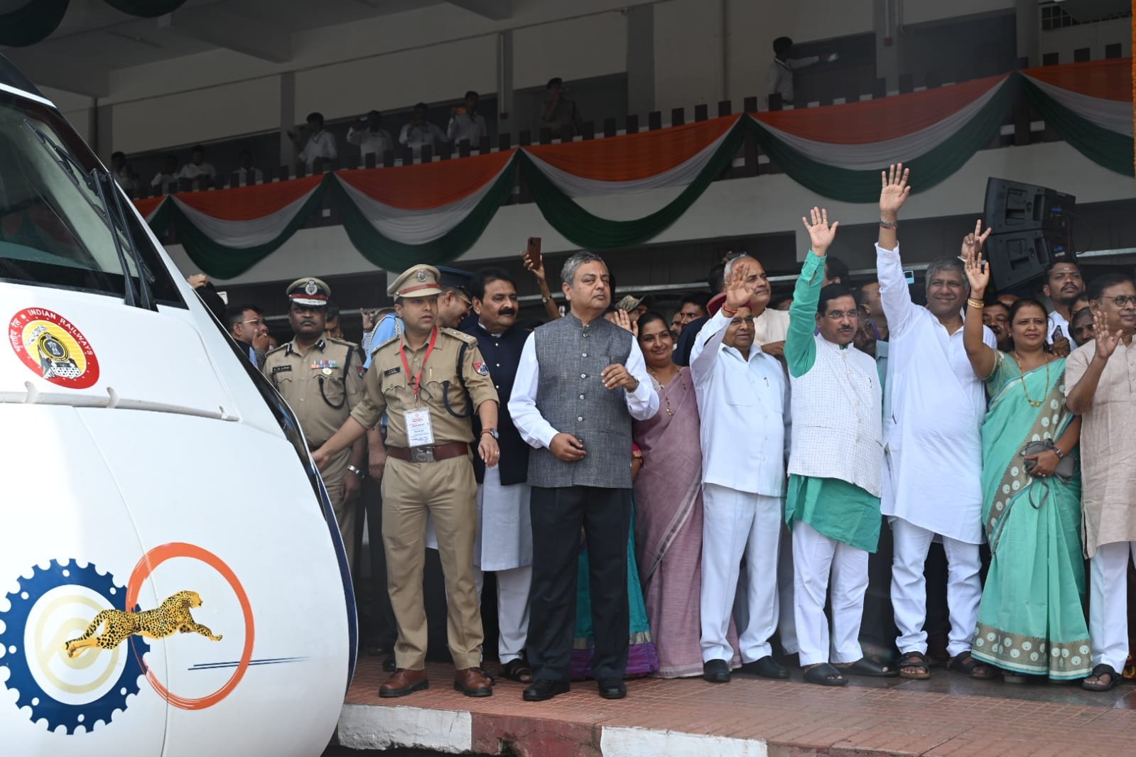 Karnataka's second Vande Bharat Express between Bengaluru and Dharwad flagged off