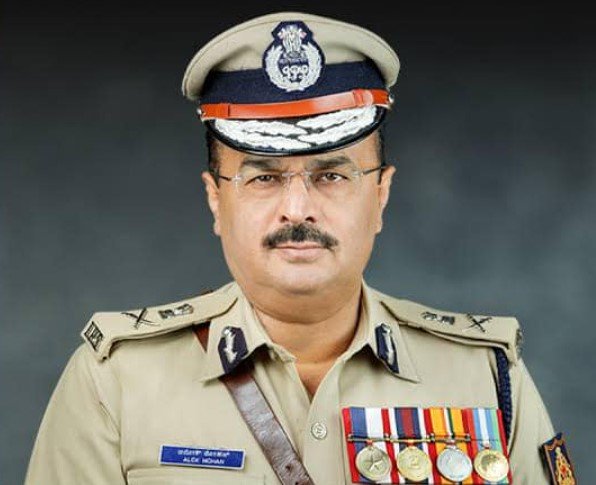 DCPs, SPs in Karnataka directed to visit one police station every day