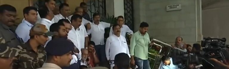 BJP MLAs detained for staging demonstration outside Karnataka Assembly 6 BJP MLAs detained for staging demonstration outside Karnataka Assembly