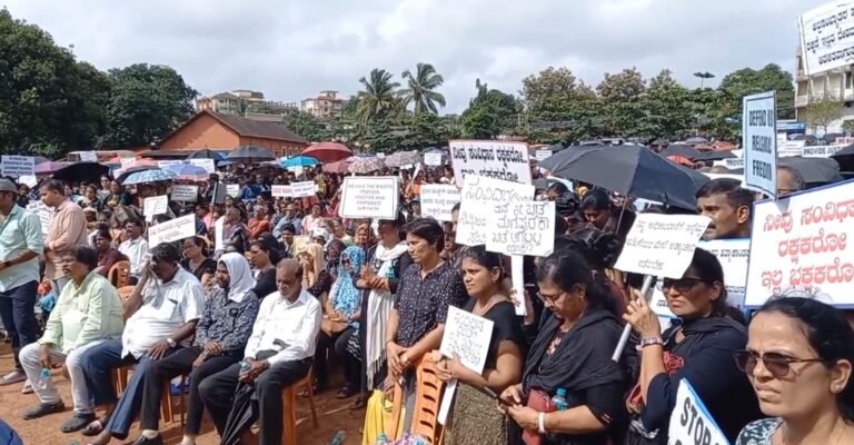 Thousands join rally in Karnataka's Udupi demanding justice for victims of Manipur violence 7 Thousands join rally in Karnataka's Udupi demanding justice for victims of Manipur violence