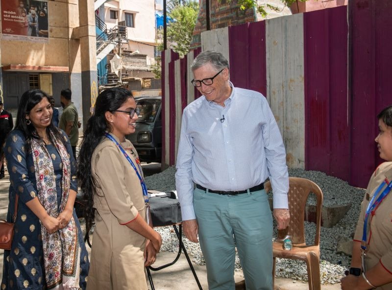 Bill Gates describes Bengaluru woman postmaster as ‘incredible force for change’ 1 Bill Gates describes Bengaluru woman postmaster as ‘incredible force for change’