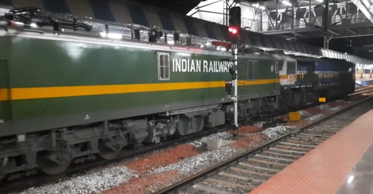 Indian Railway: From Today Hubballi Express to have stoppages at Satara and Lonavala for six months 9 Indian Railway: From Today Hubballi Express to have stoppages at Satara and Lonavala for six months