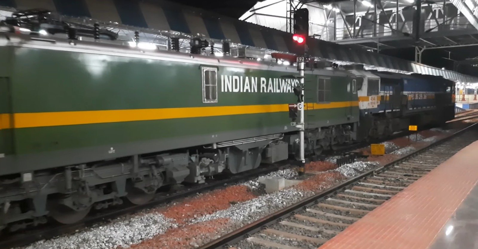 Indian Railway: From Today Hubballi Express to have stoppages at Satara and Lonavala for six months 1 Indian Railway: From Today Hubballi Express to have stoppages at Satara and Lonavala for six months