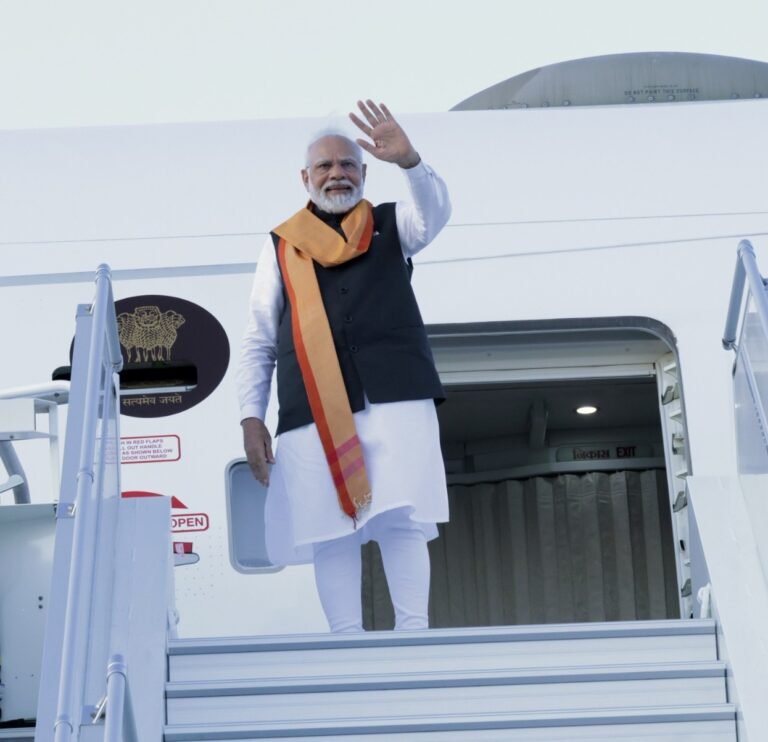 Chandrayaan-3 success: PM flies down to Bengaluru from Greece to greet, interact with ISRO scientists 6 Chandrayaan-3 success: PM flies down to Bengaluru from Greece to greet, interact with ISRO scientists