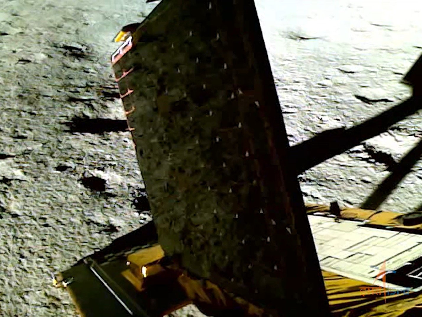 Chandrayaan-3: Pragyan Rover rolled for 8 metres on lunar surface, payloads deployed 1 Chandrayaan-3: Pragyan Rover rolled for 8 metres on lunar surface, payloads deployed