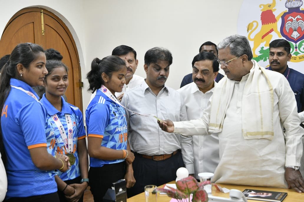 Karnataka CM congratulated India's blind women's cricket team for winning gold medal