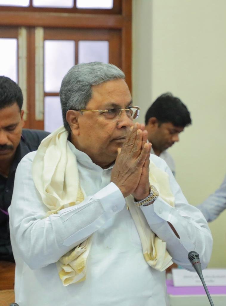 Ganga Kalyana Energization: Complete all applications within two months, says Karnataka Chief Minister Siddaramaiah 2 Ganga Kalyana Energization: Complete all applications within two months, says Karnataka Chief Minister Siddaramaiah