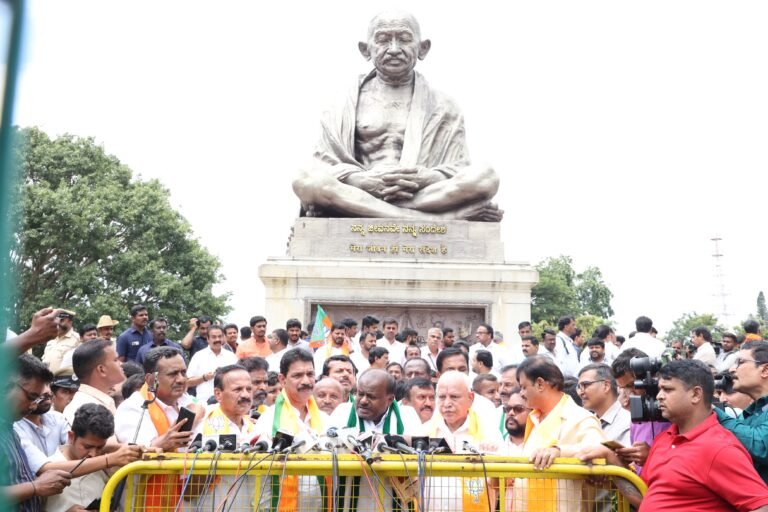 HD Kumaraswamy joins BJP protest on Cauvery water release 1 HD Kumaraswamy joins BJP protest on Cauvery water release