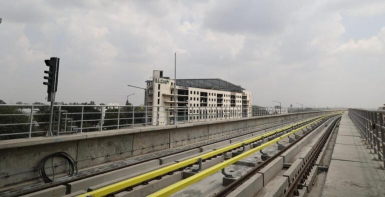 BMRCL’s Chinese contractor agrees to expedite delivery of 2 train bodies for Yellow Line by 2 months 8 BMRCL’s Chinese contractor agrees to expedite delivery of 2 train bodies for Yellow Line by 2 months