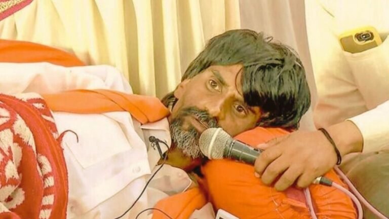 Maratha quota: Jarange's indefinite fast continues on fifth day; health deteriorates 5 Maratha quota: Jarange's indefinite fast continues on fifth day; health deteriorates