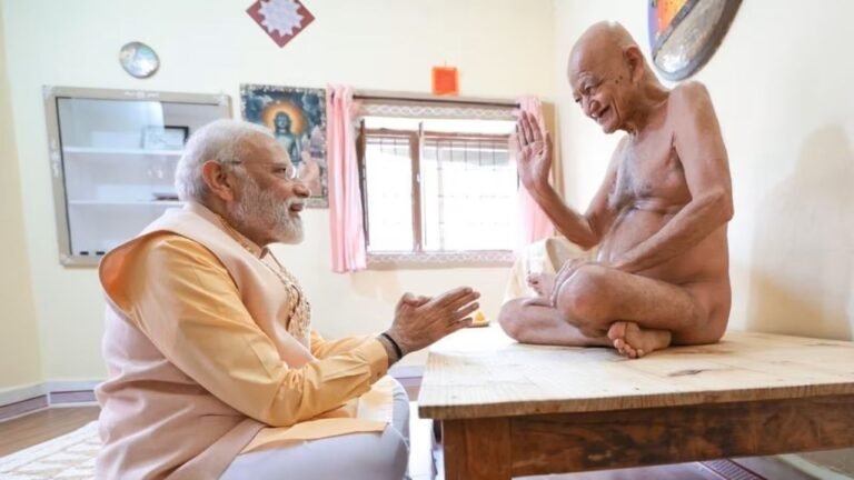 Acharya Vidhyasagar Maharaj's emphasis on duties important for building Viksit Bharat: PM Modi