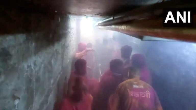 Fire in Mahakal temple garbhagriha in Ujjain; 13 injured