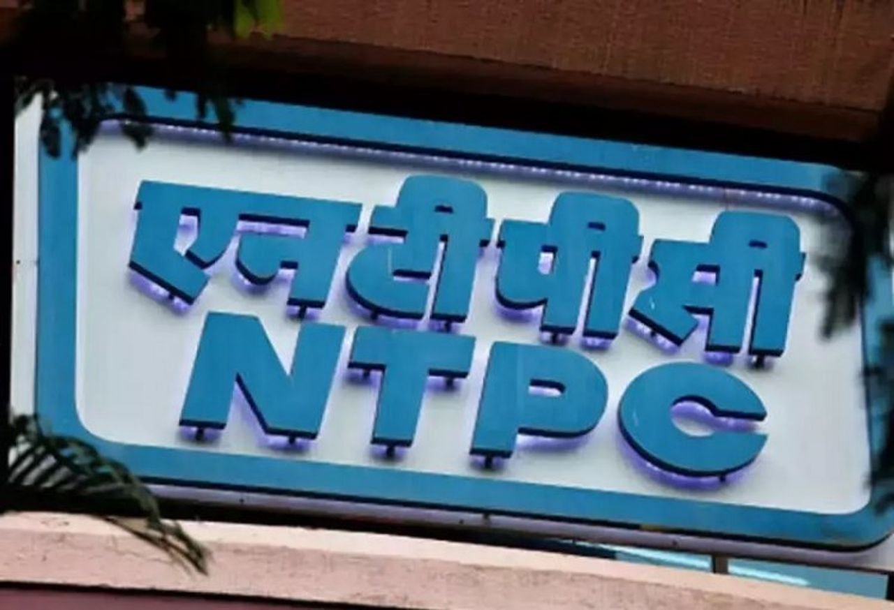 NTPC crosses 400 billion units power generation mark in FY24