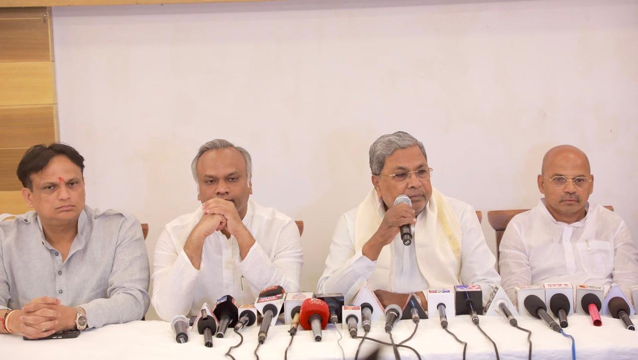 CM Siddaramaiah addressing media at Kalaburagi.