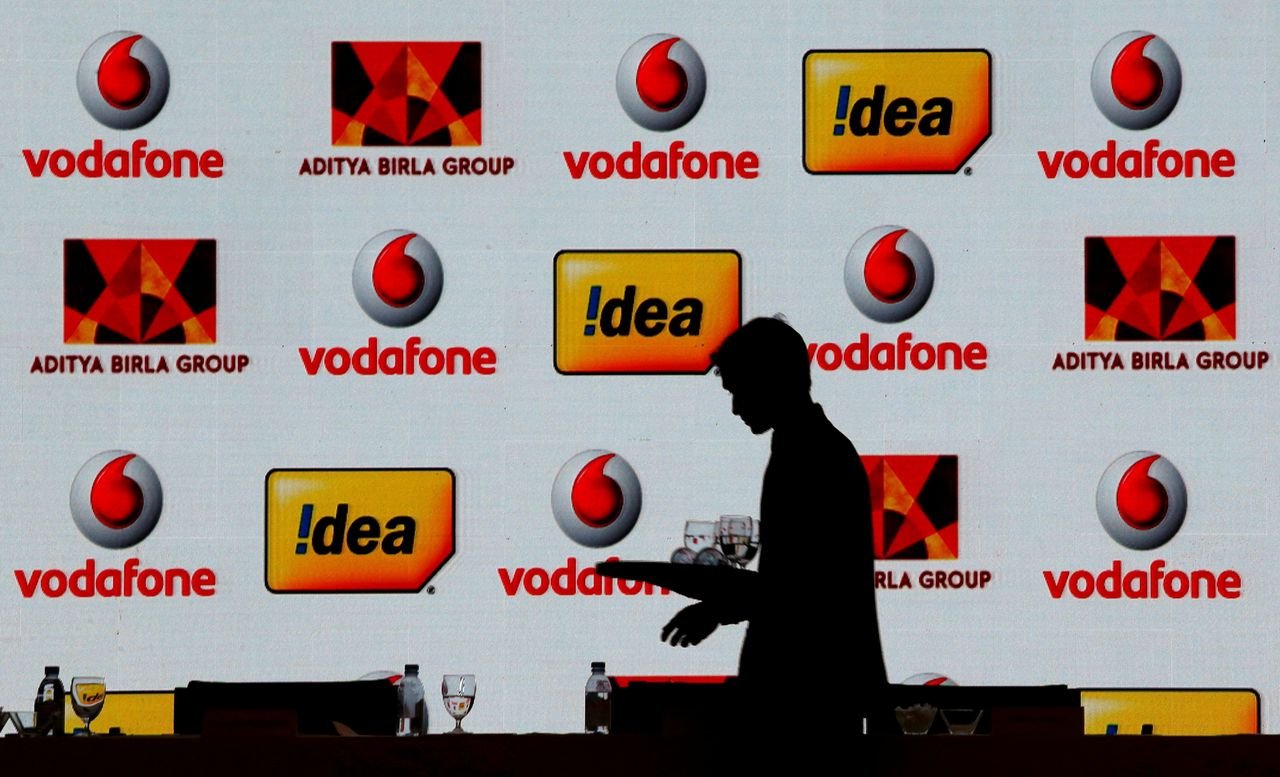 Mega fundraise: Vodafone Idea announces Rs 18,000 cr FPO 1 Mega fundraise: Vodafone Idea announces Rs 18,000 cr FPO