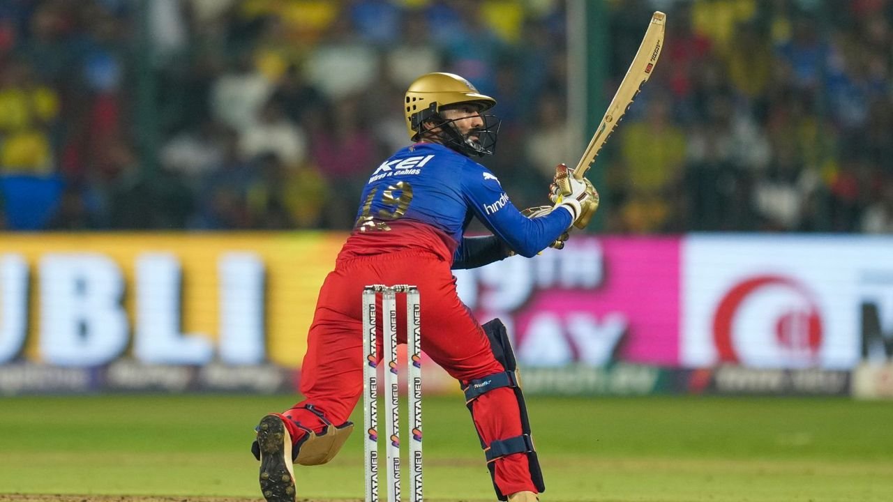 RCB's turnaround will inspire other teams, says Dinesh Karthik