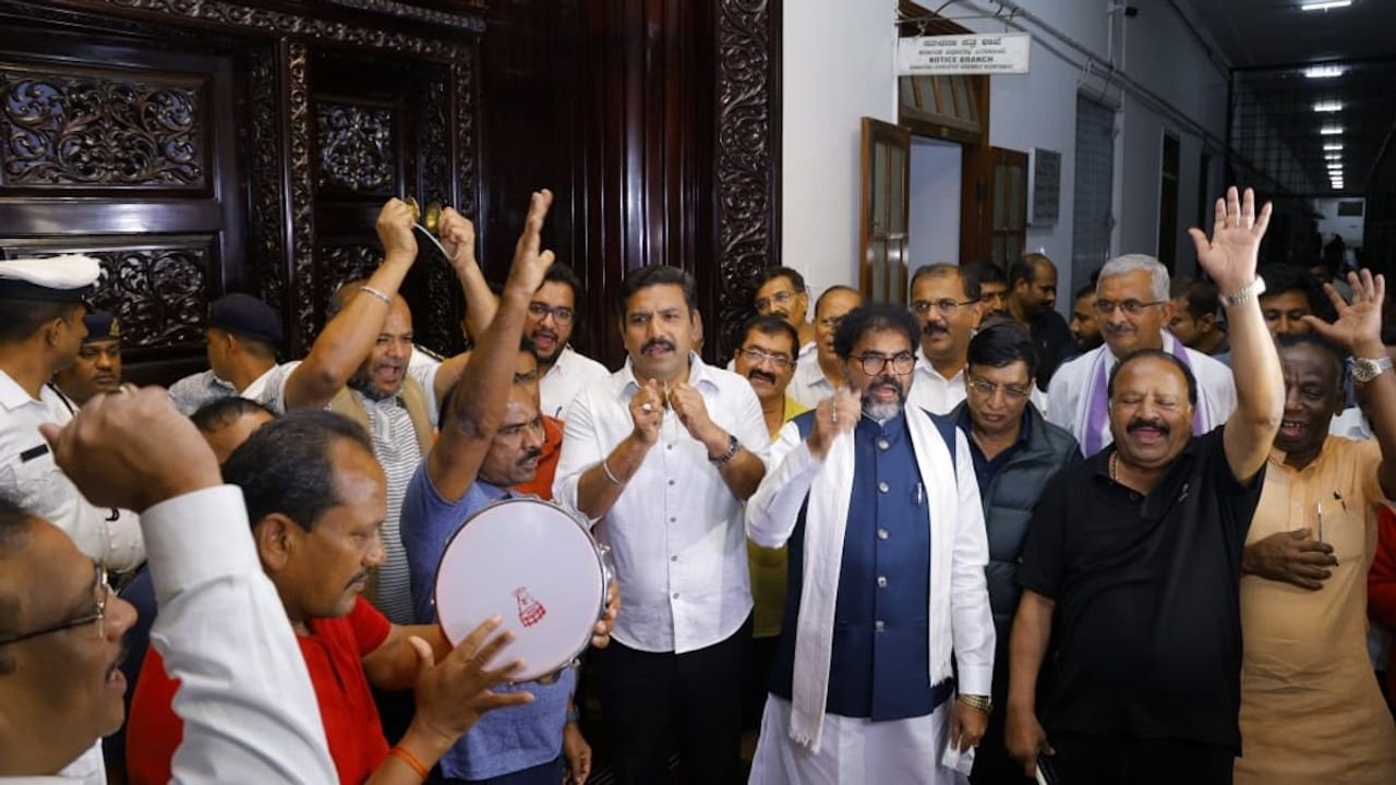 BJP, JD(S) hold all-night dharna in Karnataka Assembly over MUDA scam