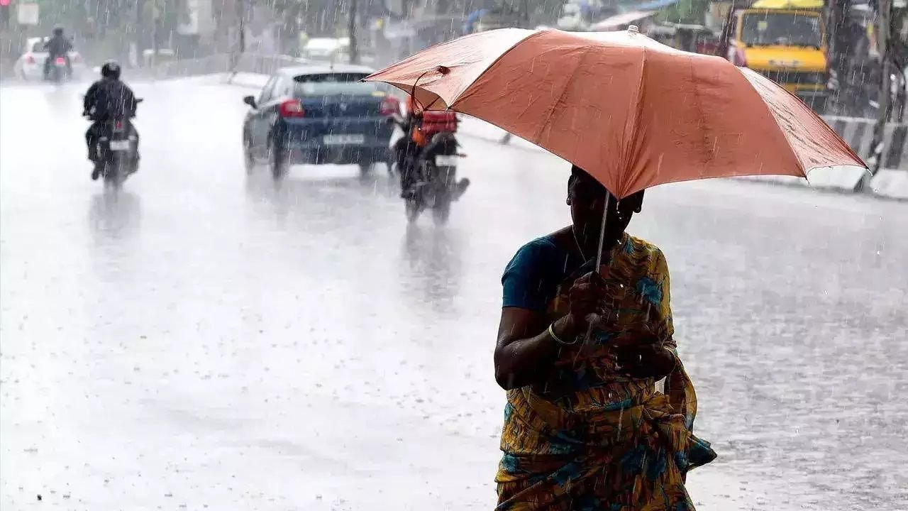 Met dept predicts heavy rain for parts of Andhra Pradesh, Yanam