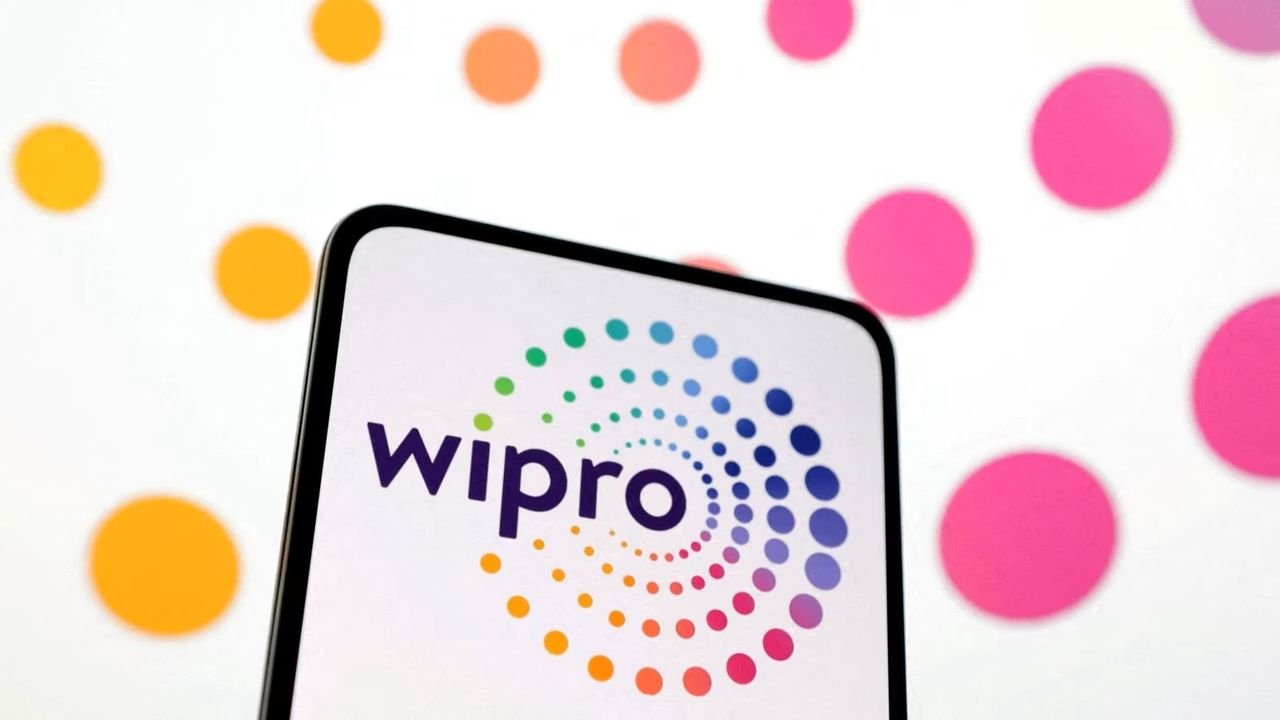 Wipro Q1 net profit rises 4.6% to Rs 3,003.2 cr; revenue falls 3.8%