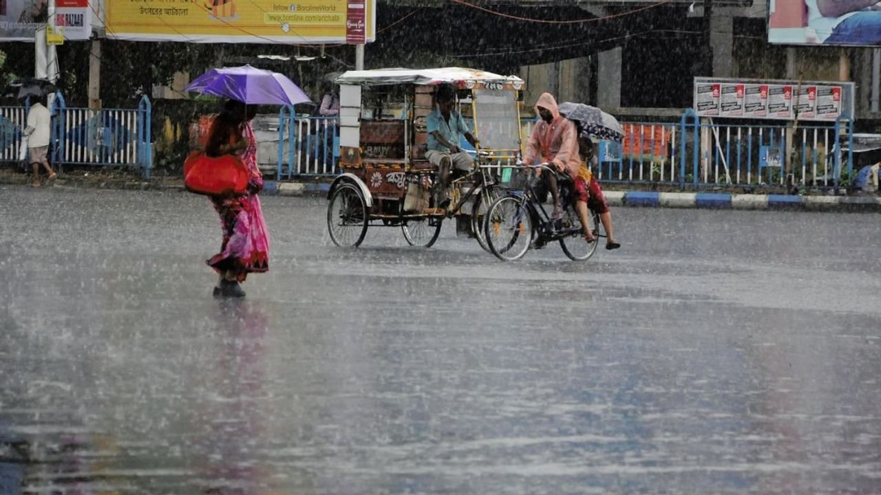 Met forecasts heavy downpour in sub-Himalayan districts of Bengal 1 Met forecasts heavy downpour in sub-Himalayan districts of Bengal