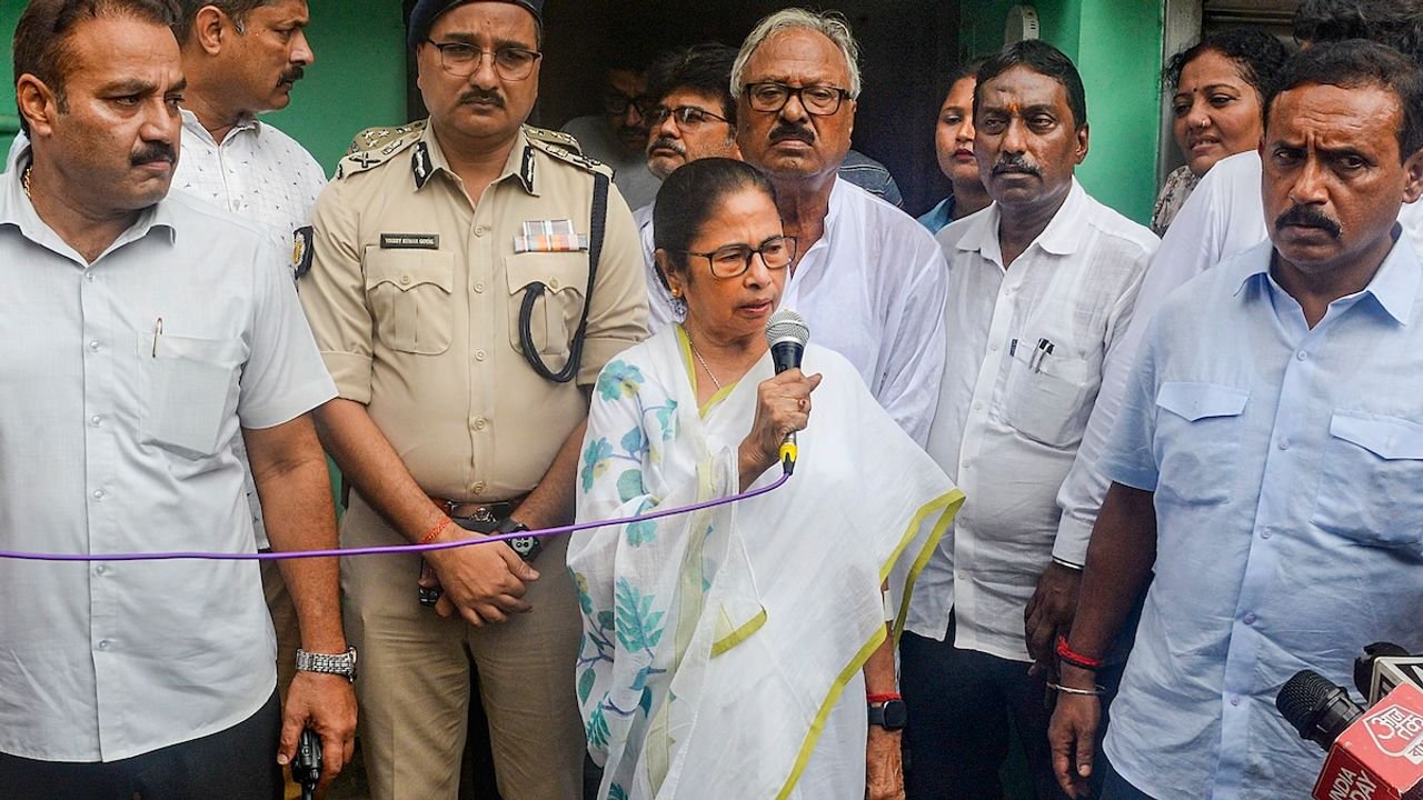 BJP accuses Mamata Banerjee of threatening citizens over social media posts