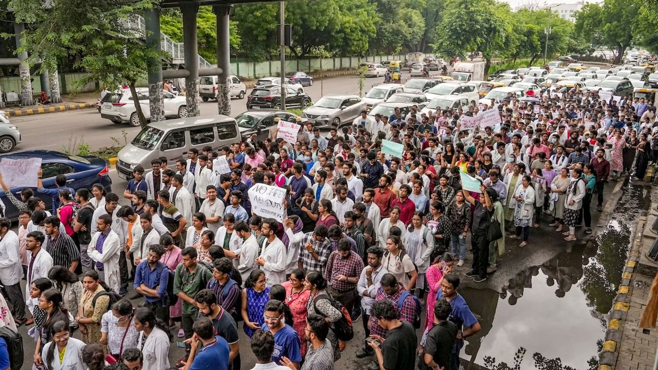 Kolkata doctor rape-murder: Services hit as Delhi resident doctors' strike enters 2nd day