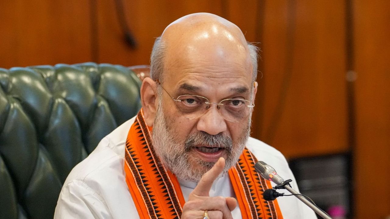 Amit Shah chairs meeting of chief ministers of Naxal-hit states