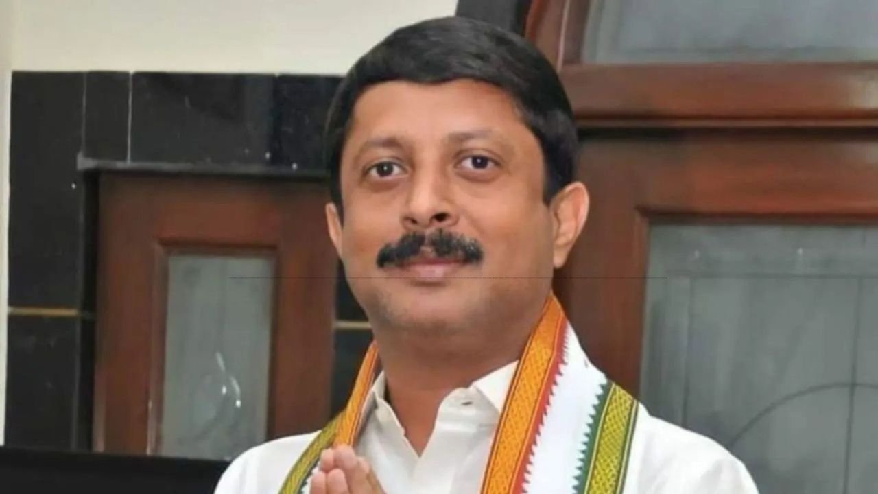 Plaint against Karnataka Minister for 'shifting' files, docs relating to MUDA scam