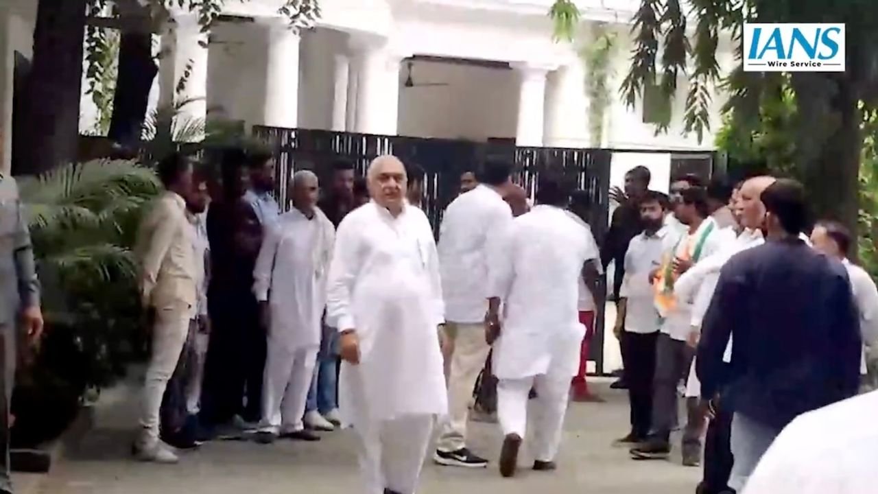 Show of strength: 31 of 37 Haryana Congress MLAs meet Hooda ahead of CLP leader election 1 Show of strength: 31 of 37 Haryana Congress MLAs meet Hooda ahead of CLP leader election