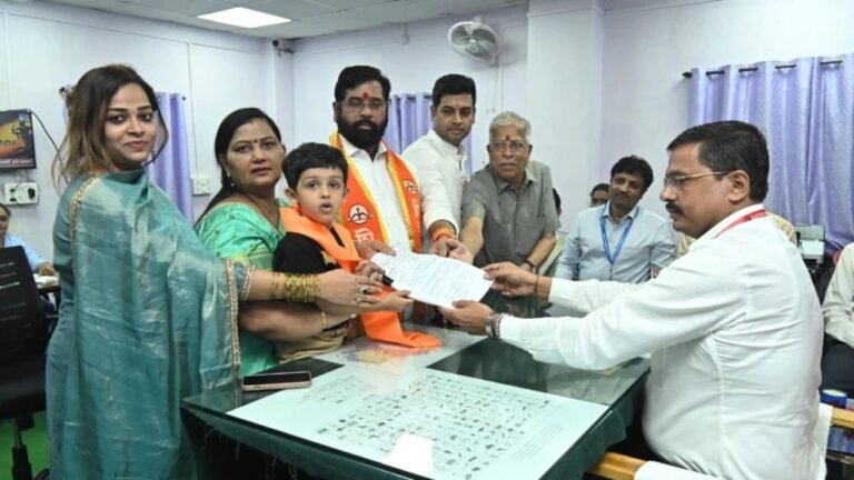 Eknath Shinde files nomination from Kopri-Pachpakhadi assembly seat amid show of strength