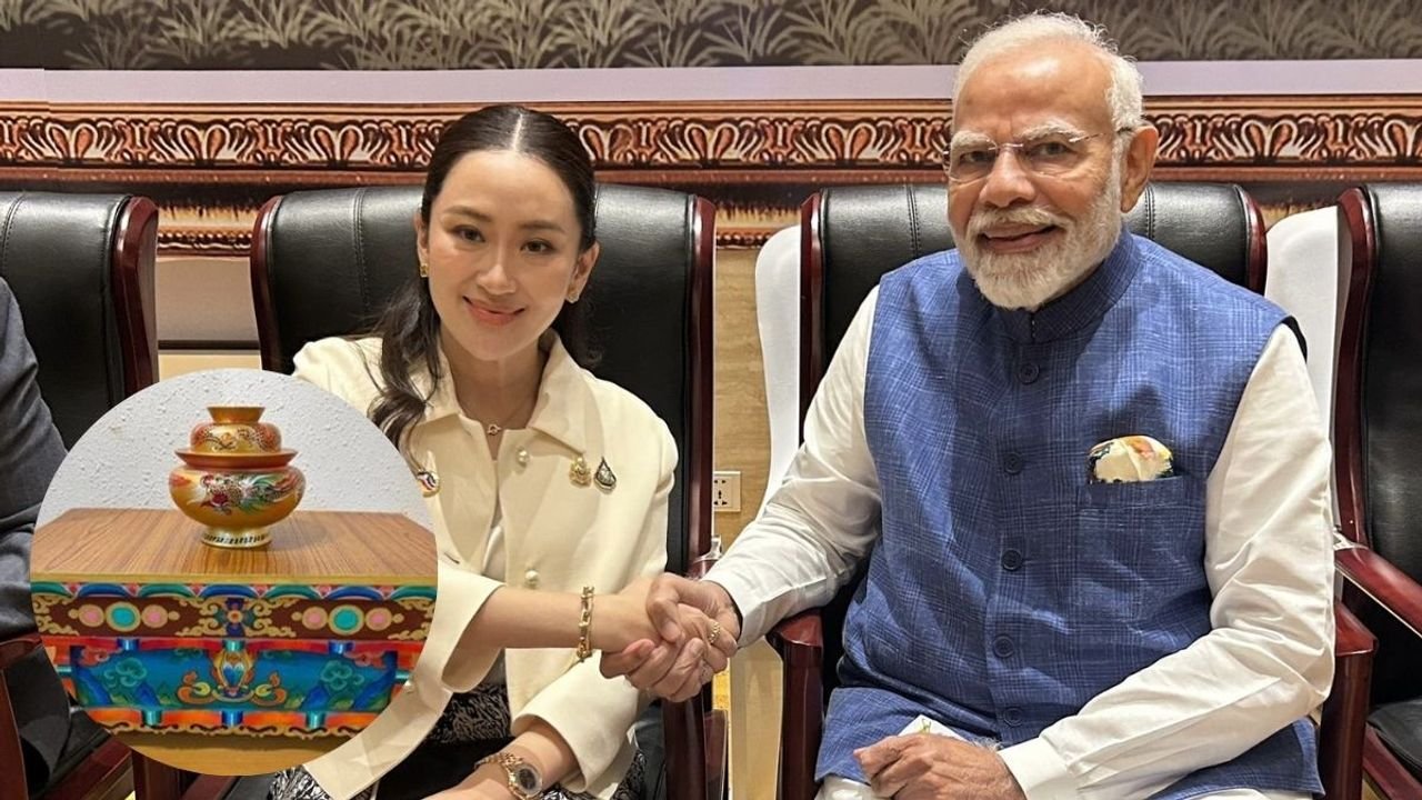 PM Modi gifts Indian handicrafts to leaders from Laos, Thailand, N Zealand and Japan 1 PM Modi gifts Indian handicrafts to leaders from Laos, Thailand, N Zealand and Japan