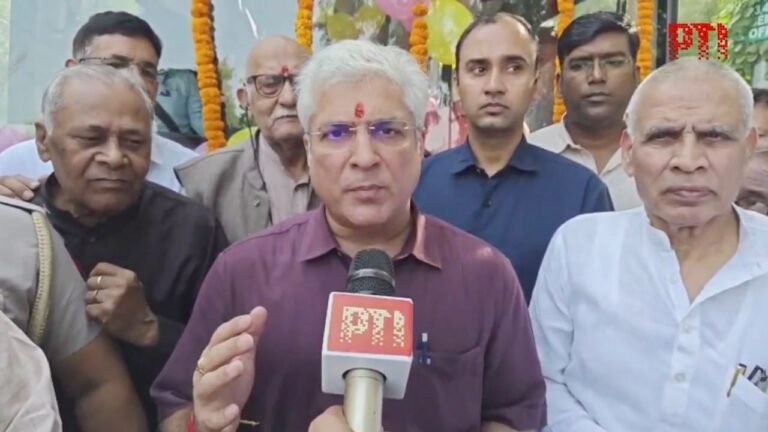 Will ex-AAP leader Kailash Gahlot join the BJP?
