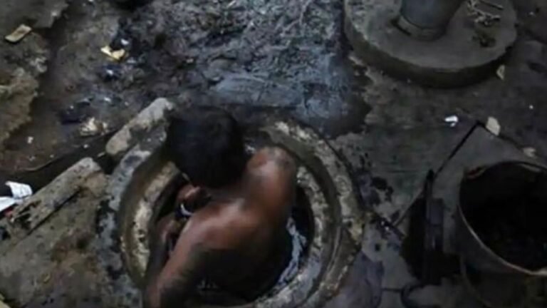1,248 people died cleaning sewer and septic tanks since 1993: Government 10 1,248 people died cleaning sewer and septic tanks since 1993: Government