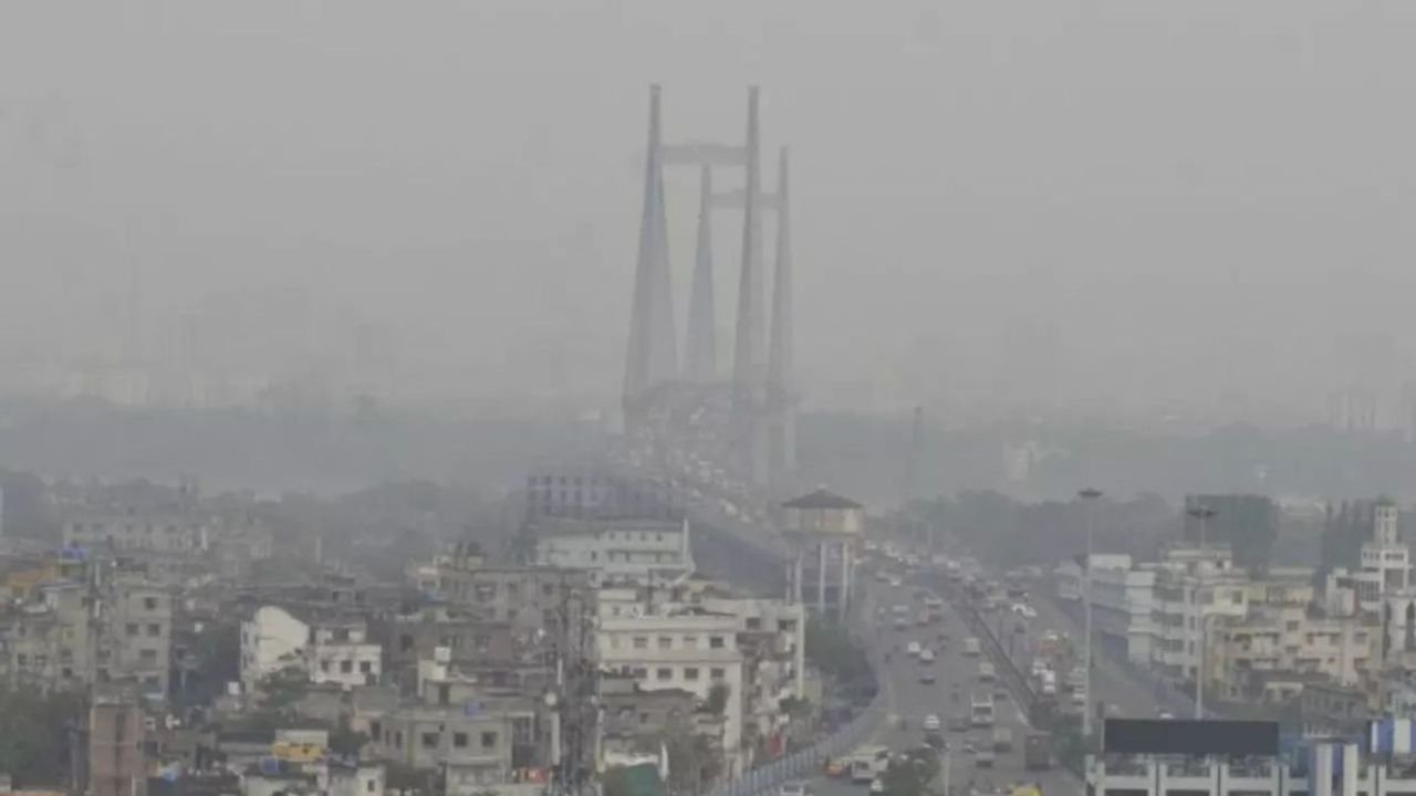 A day after Diwali, air quality 'poor' in Kolkata 1 A day after Diwali, air quality 'poor' in Kolkata