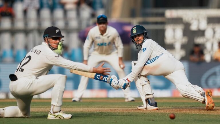 Scoreboard: India vs New Zealand, Day 1, 3rd Test