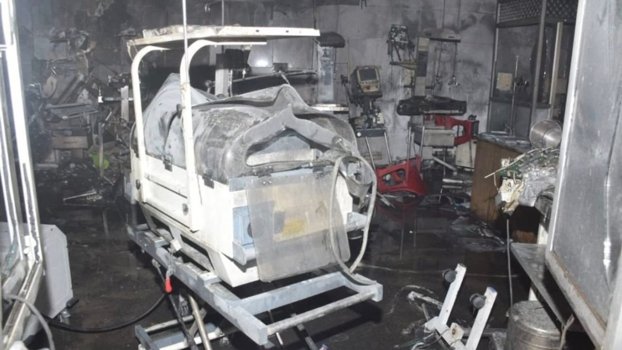 Jhansi medical college fire: 10 children dead, 16 battling for life 1 Jhansi medical college fire: 10 children dead, 16 battling for life