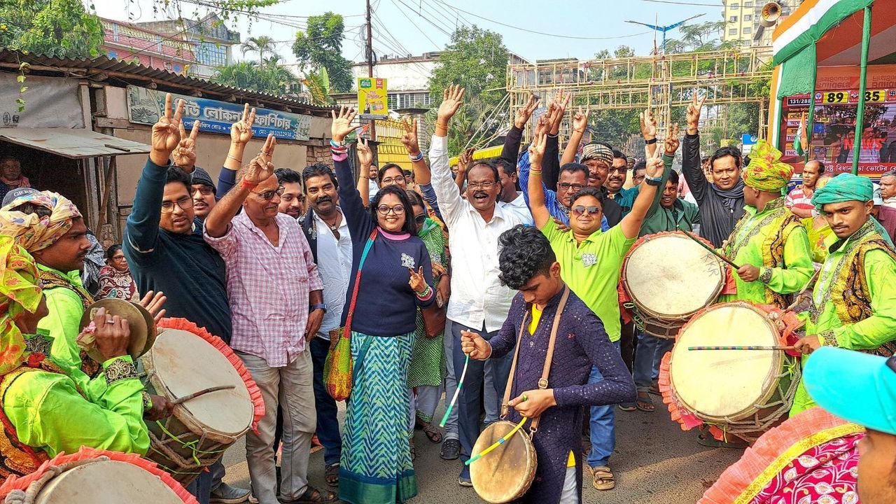TMC hits a six: Sweeps by-polls, snatches one from BJP; RG Kar protests fail to impact voters 1 TMC hits a six: Sweeps by-polls, snatches one from BJP; RG Kar protests fail to impact voters