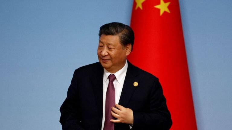 Xi congratulates Trump, calls for communication to manage differences