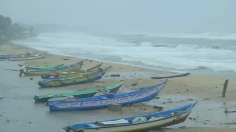 Heavy rains lash Tamil Nadu, Fengal continues to moves towards coastline