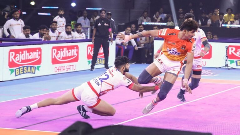 Puneri Paltan beat Bengal Warriorz 51-34 in PKL