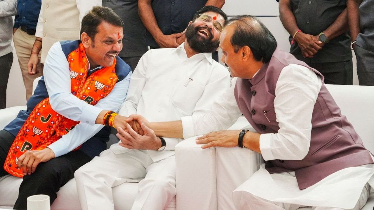 BJP-led Mahayuti set to retain Maharashtra; Cong, allies totter at 51 1 BJP-led Mahayuti set to retain Maharashtra; Cong, allies totter at 51