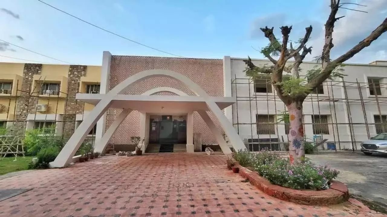 Ajmer's Hotel Khadim renamed Ajaymeru