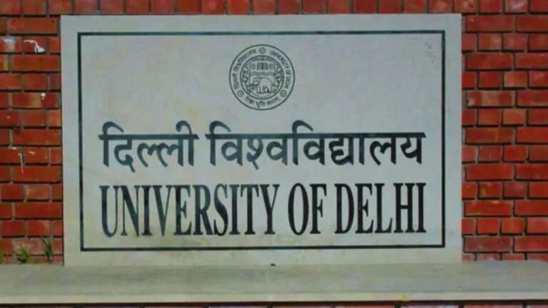 DU, JNU shift to online classes as air quality worsens