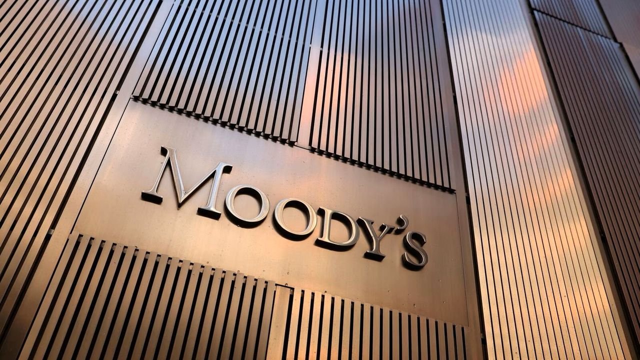 Moody's upgrades Vedanta Resources' corporate family rating 1 Moody's upgrades Vedanta Resources' corporate family rating