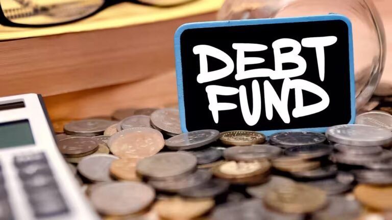 Debt MFs log Rs 1.57 lakh cr inflow in Oct on investment in liquid schemes