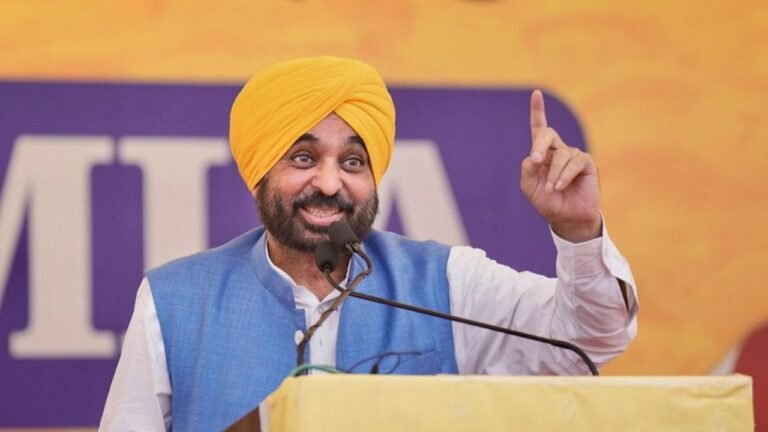 Punjab bypolls: AAP leading in 3 seats, Cong ahead in one 4 Punjab bypolls: AAP leading in 3 seats, Cong ahead in one