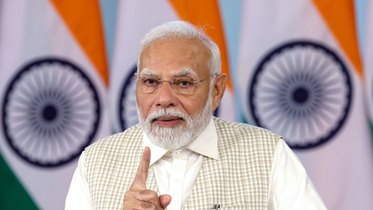 Some 'anti-nationals' trying to divide society; we will have to unite to defeat them: Modi